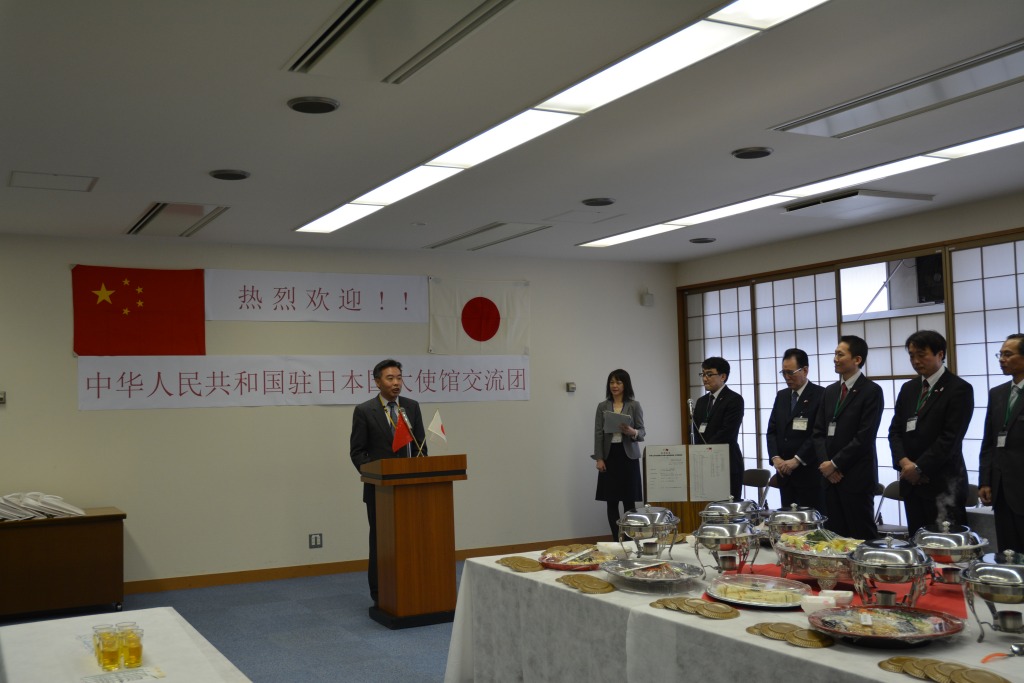 ３／９　中華人民共和国駐日本国大使館の若手外交官　東京都北区議会を訪問