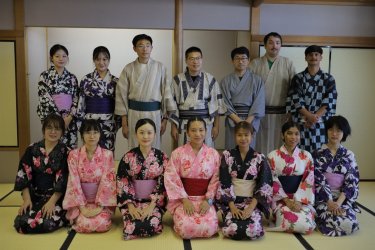 【北区日中】国費留学生を盆踊りにご招待